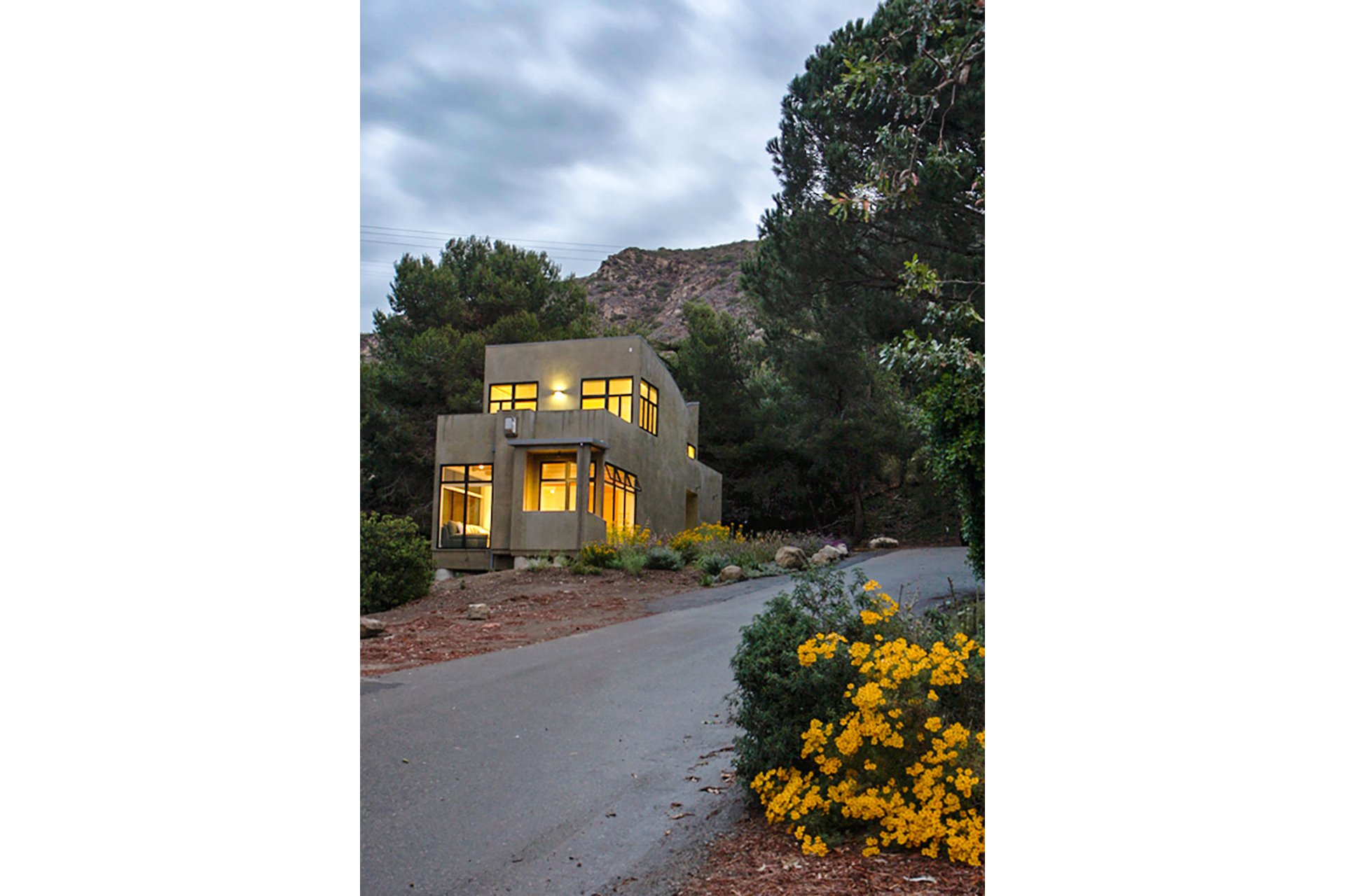 31894 Sea Level Dr, Malibu