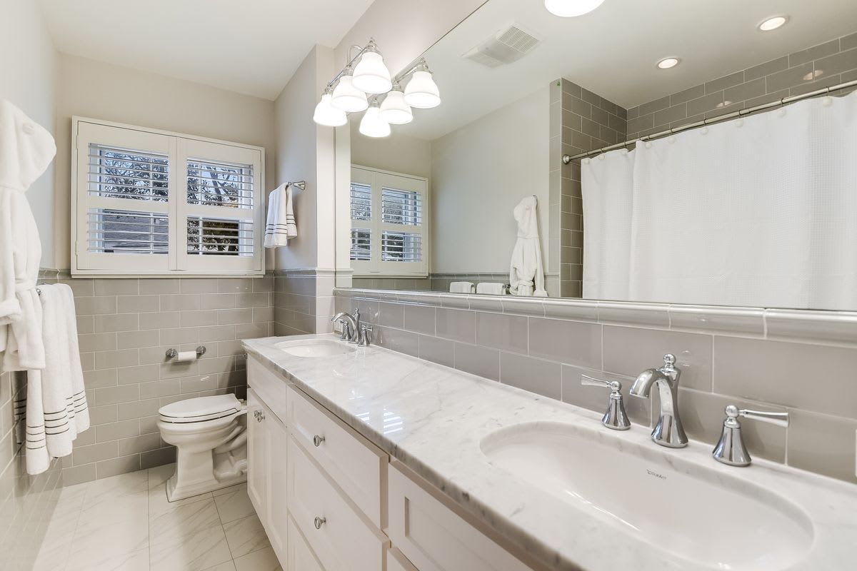 2915 Woodcrest Drive - Terrell Heights