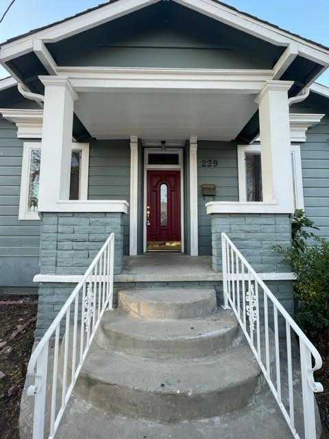 229 Washington ST