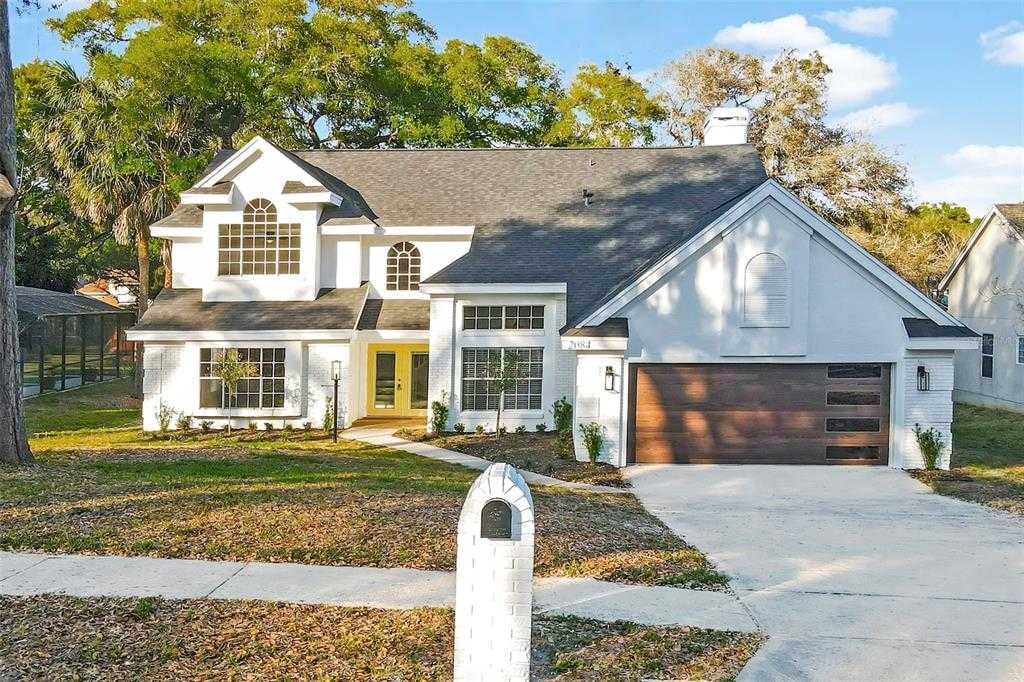 2084 SAWGRASS DRIVE