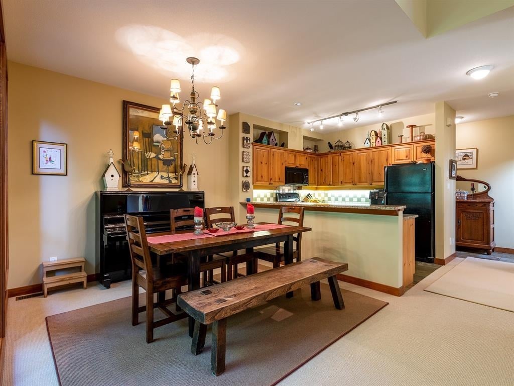 1-4668 Blackcomb Wy
