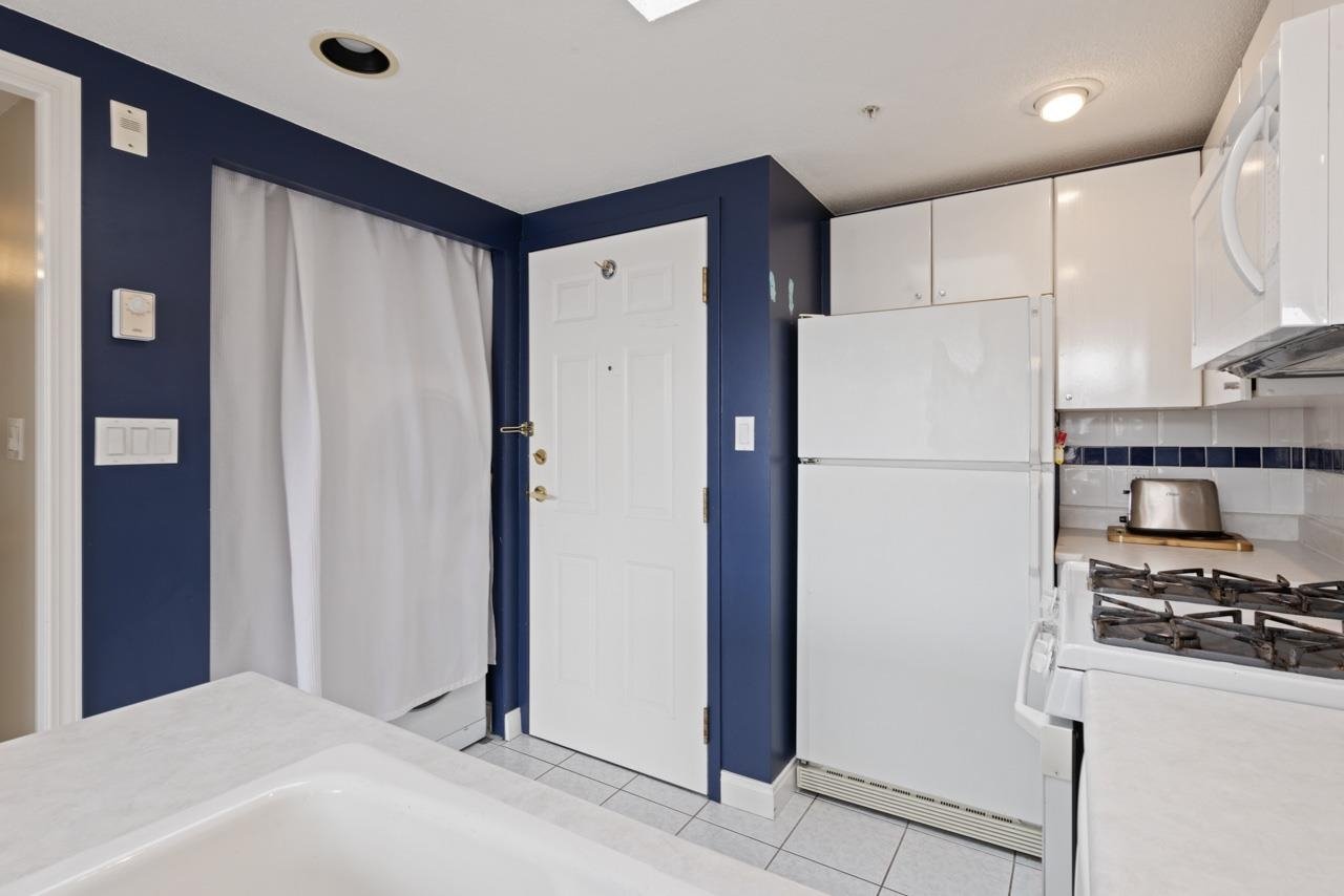 411-1630 W 1st Avenue, Vancouver
