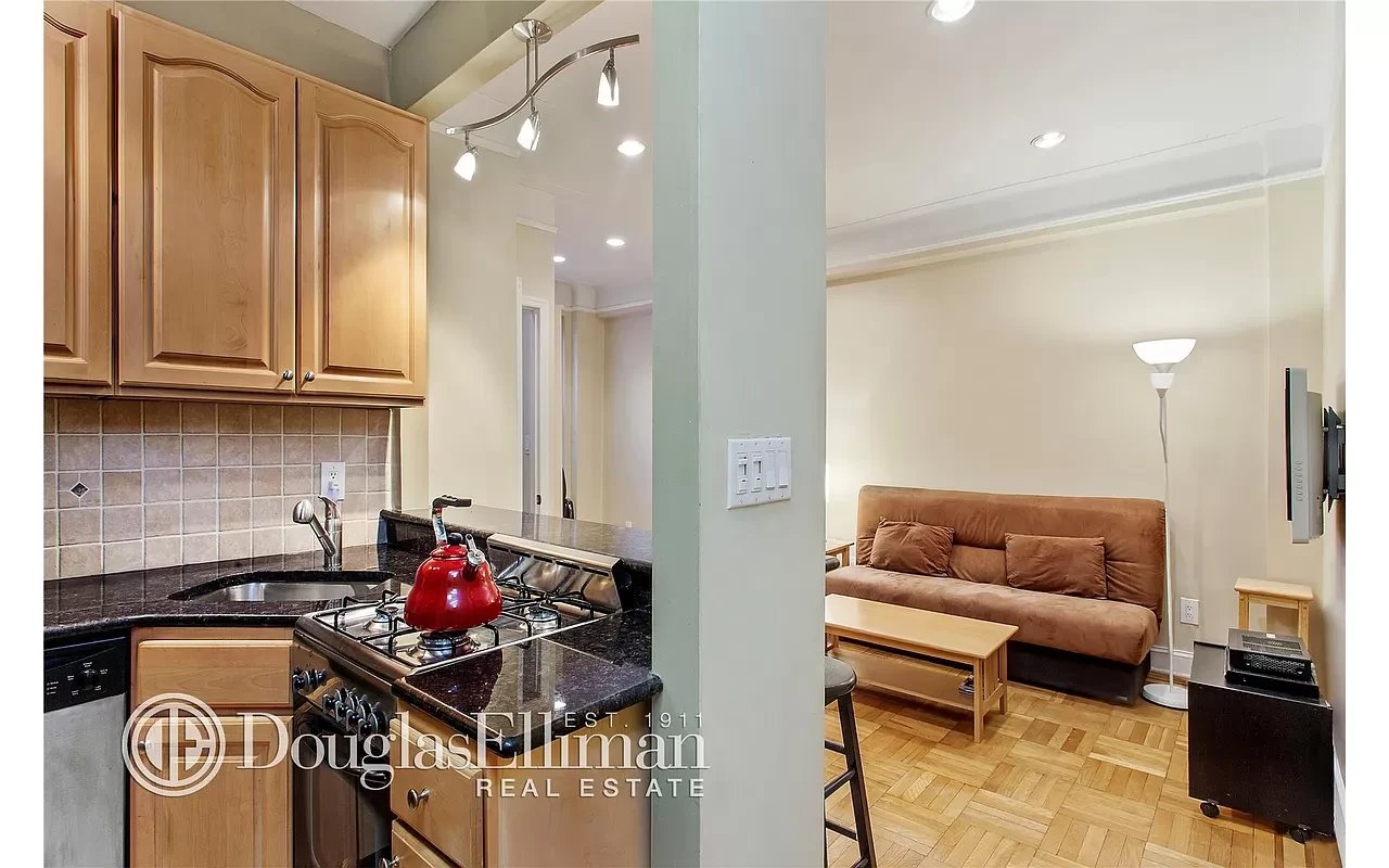 129 West 89th Street Unit: 21