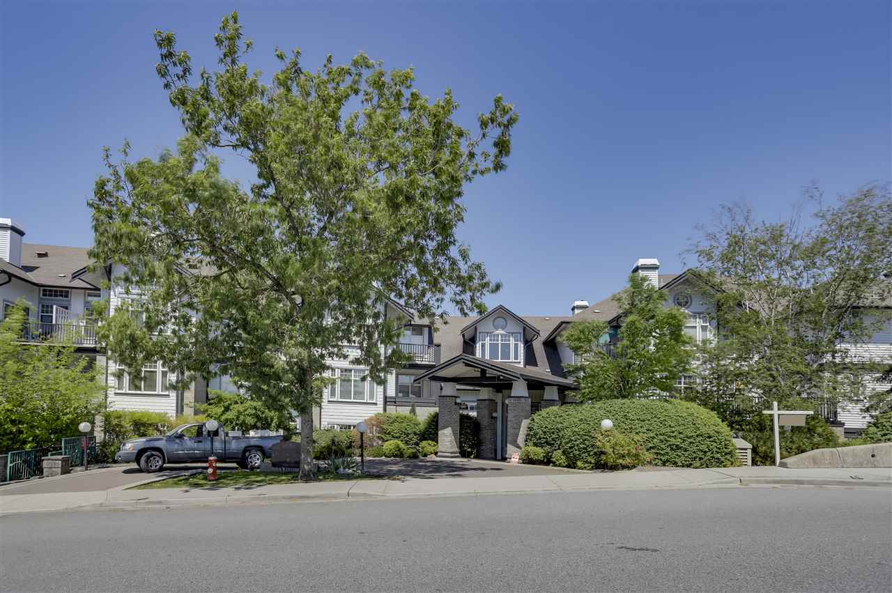 414-83 Star Cres