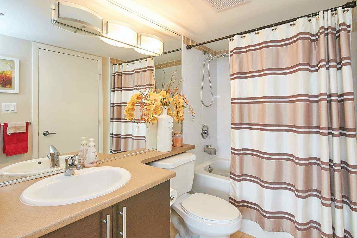 805-555 Delestre Ave