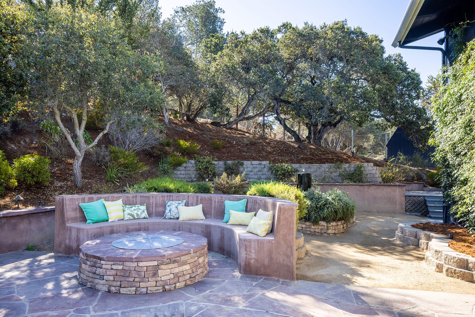 Sunny Outdoor Living - 23 Seca Place