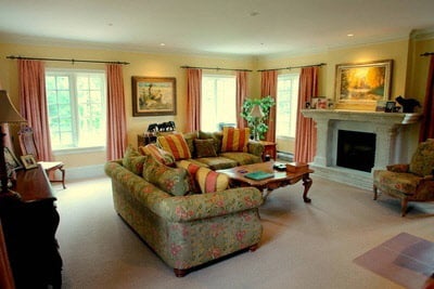 4340 Ross Cres