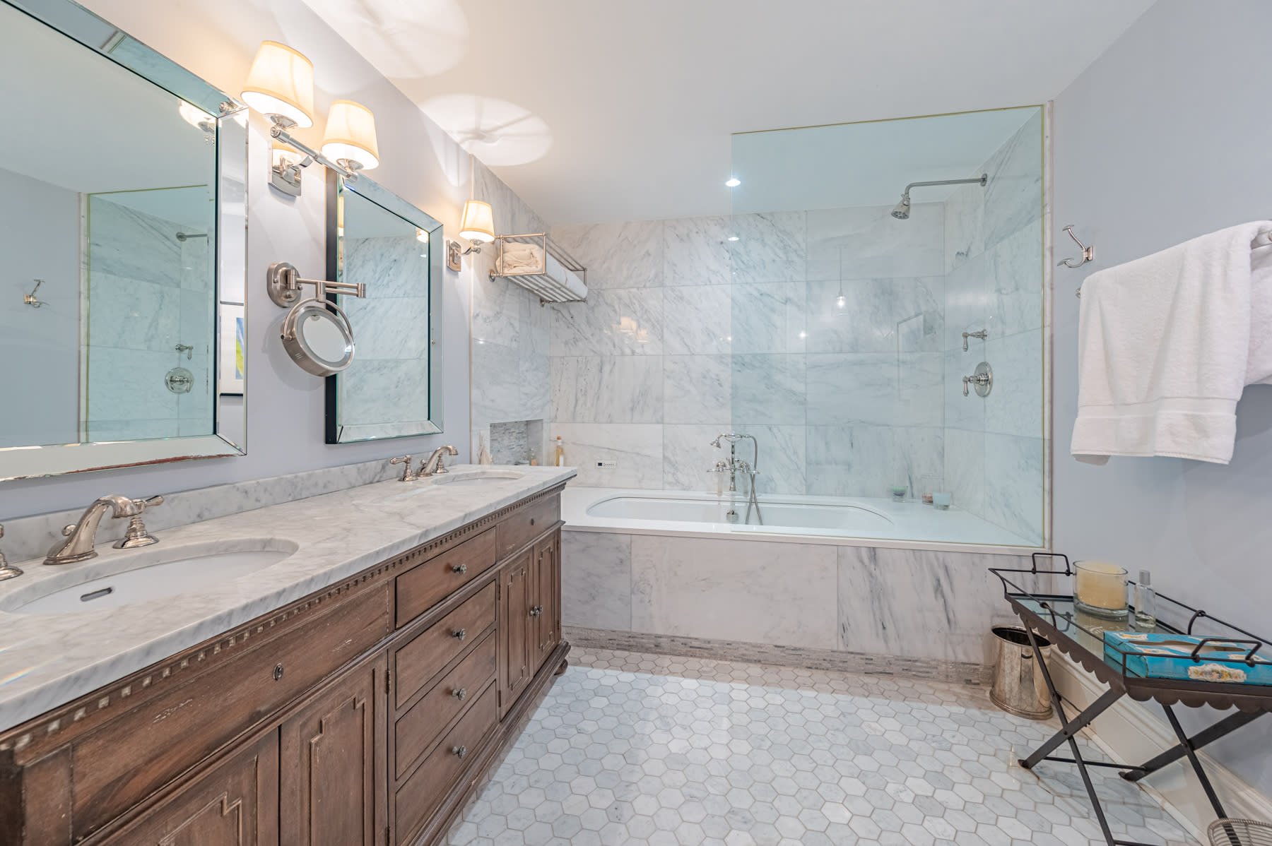 18 Castle Frank Cres