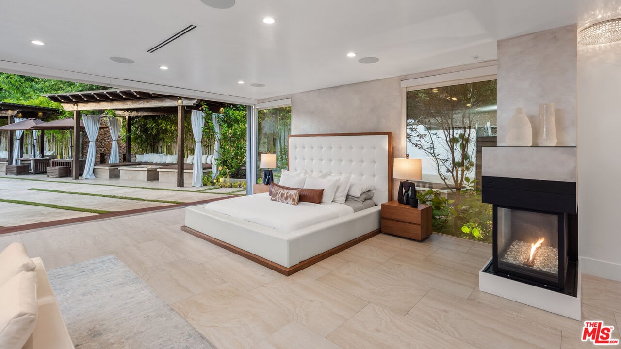 View Opulent