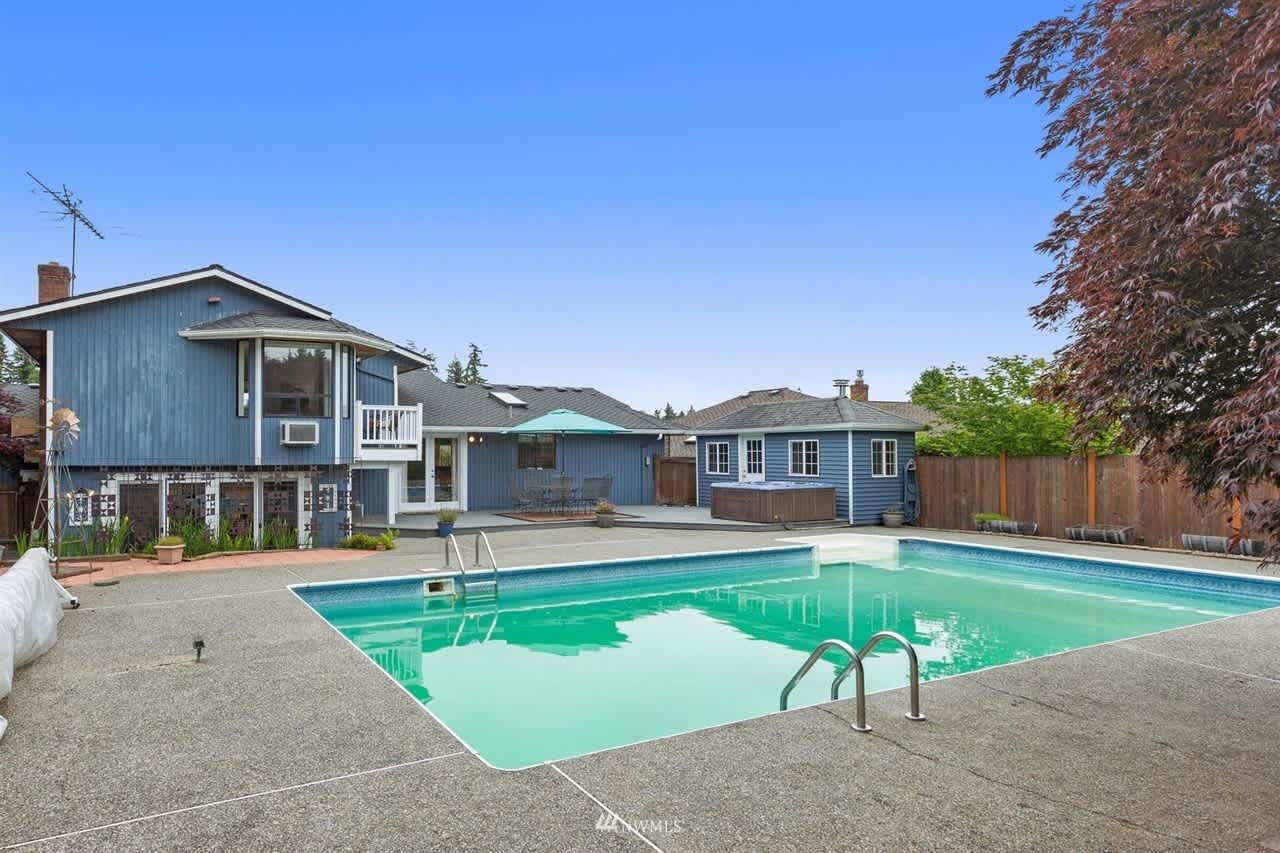 3532 103rd Pl SE