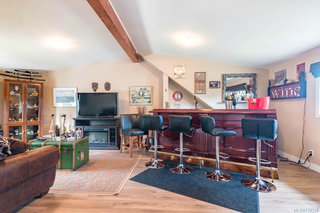 865 Kindersley Rd