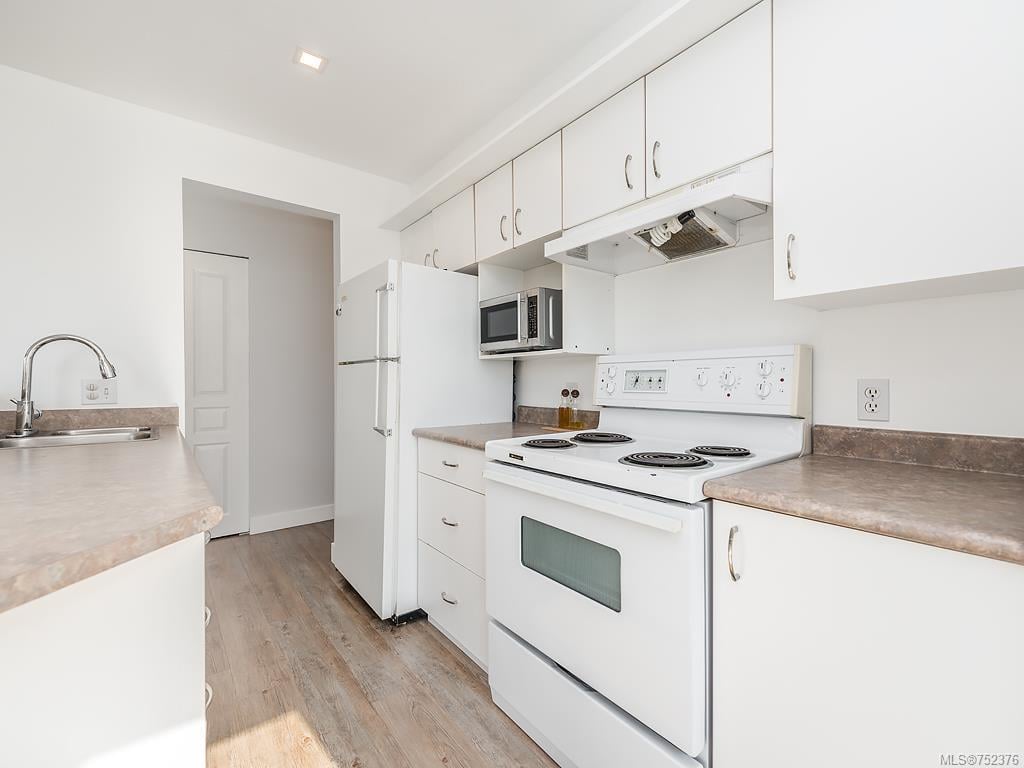 203-445 Cook St, Victoria