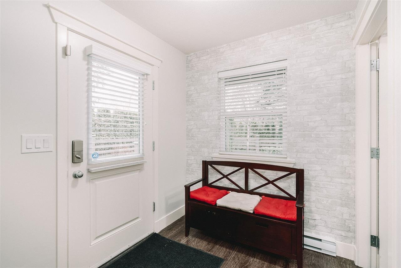 46-15405 31 Ave