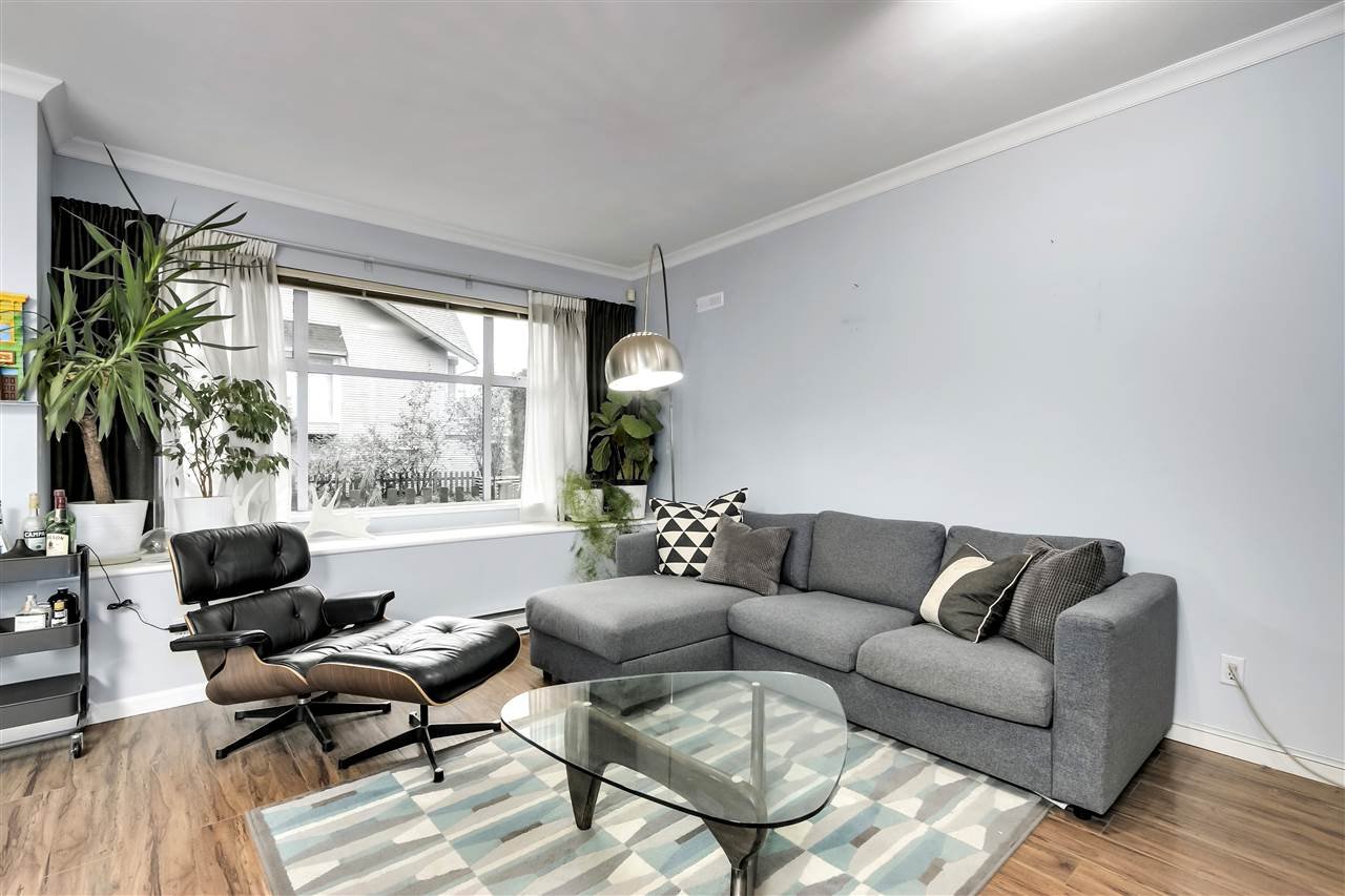 25-5988 Hastings St