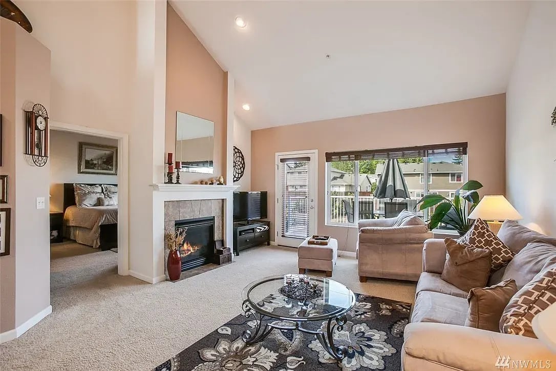 5909 Panorama Dr SE #18-102