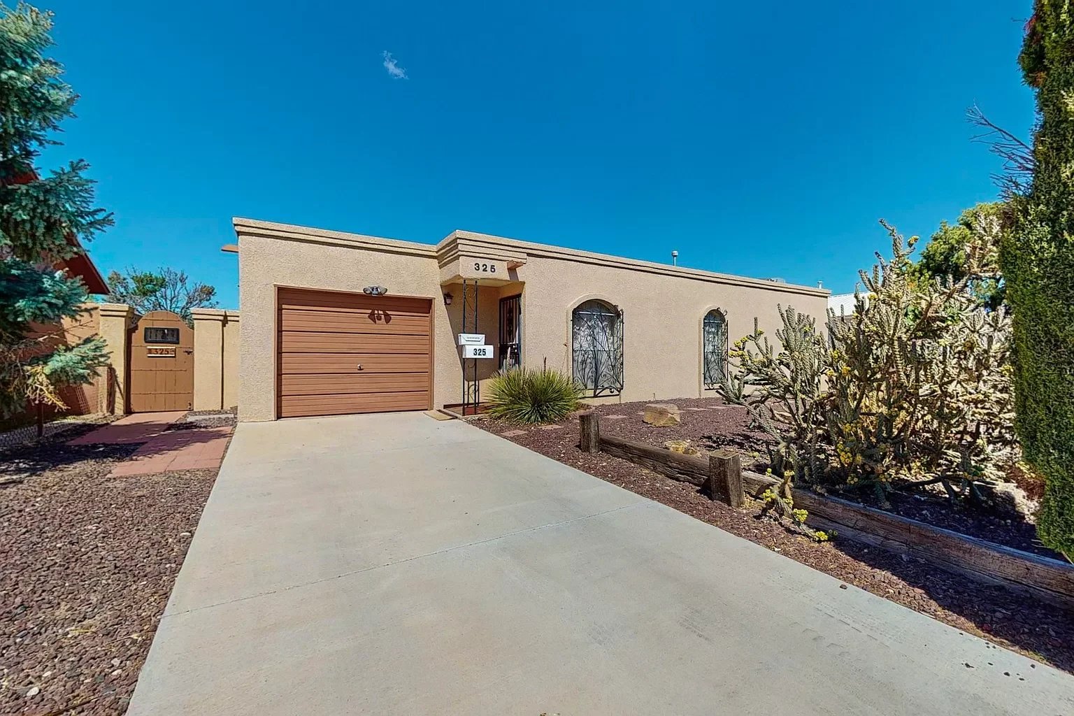 325 Judith Ln SW