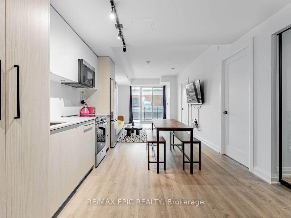 2369 Danforth Ave 317