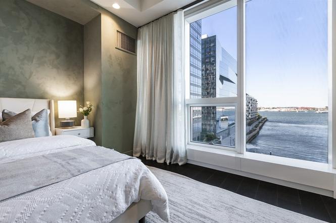 150 Seaport Blvd Unit: 6D