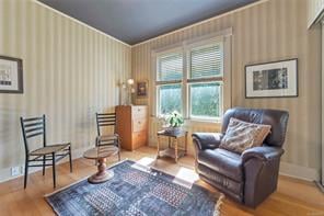 1636 Hollywood Cres