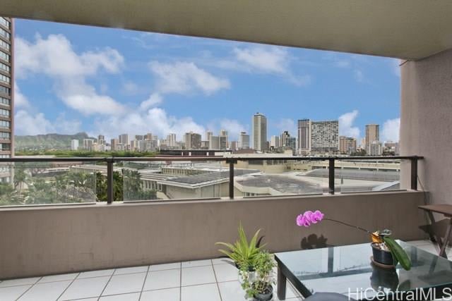 581 Kamoku St #702