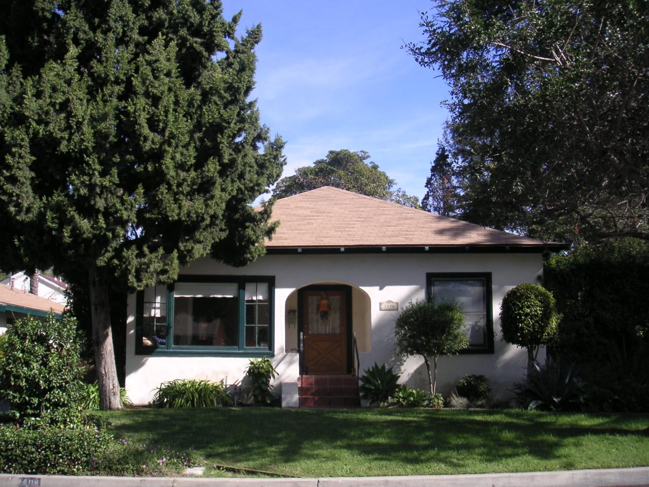 1806-1810 Pampas Ave