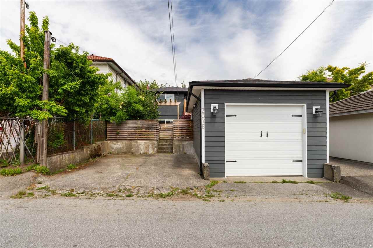 3076 E 7th Ave