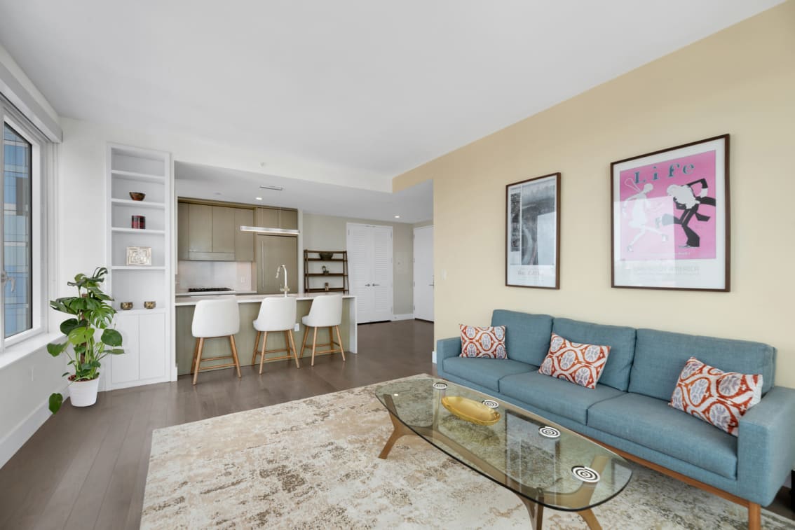 388 Bridge Street, Unit 41H