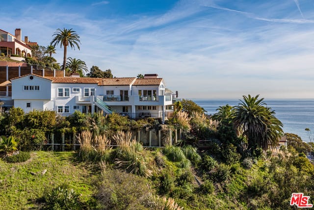 21470 Rambla Vista