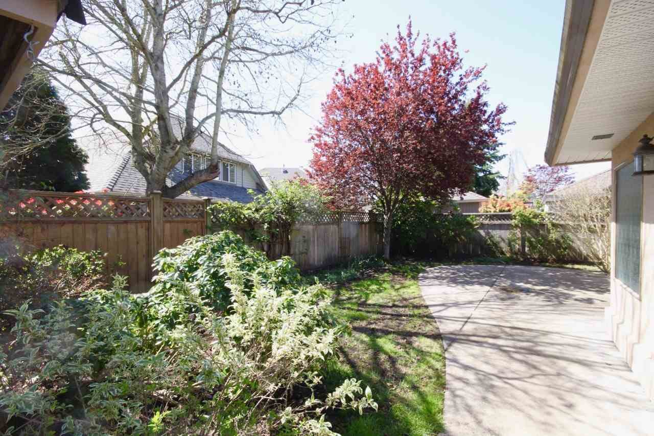 1786 Golf Club Dr