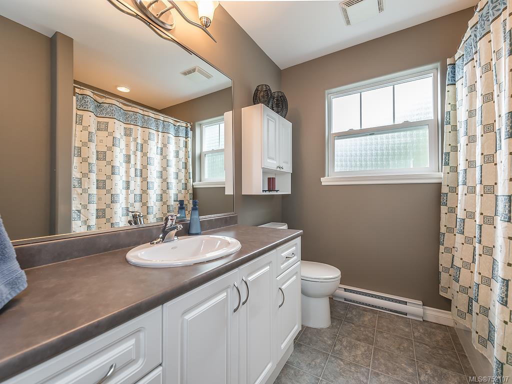 950 Walfred Rd, Langford