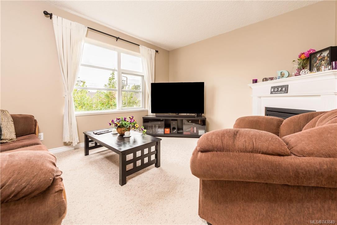 303-908 Brock Ave