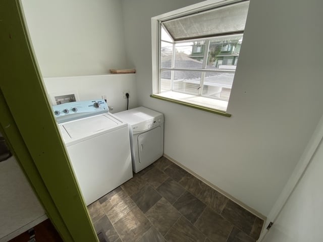 864 E 52nd Ave