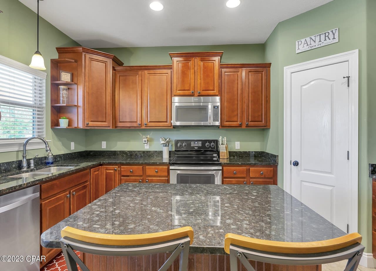 5612 DUNE CREEK Trail