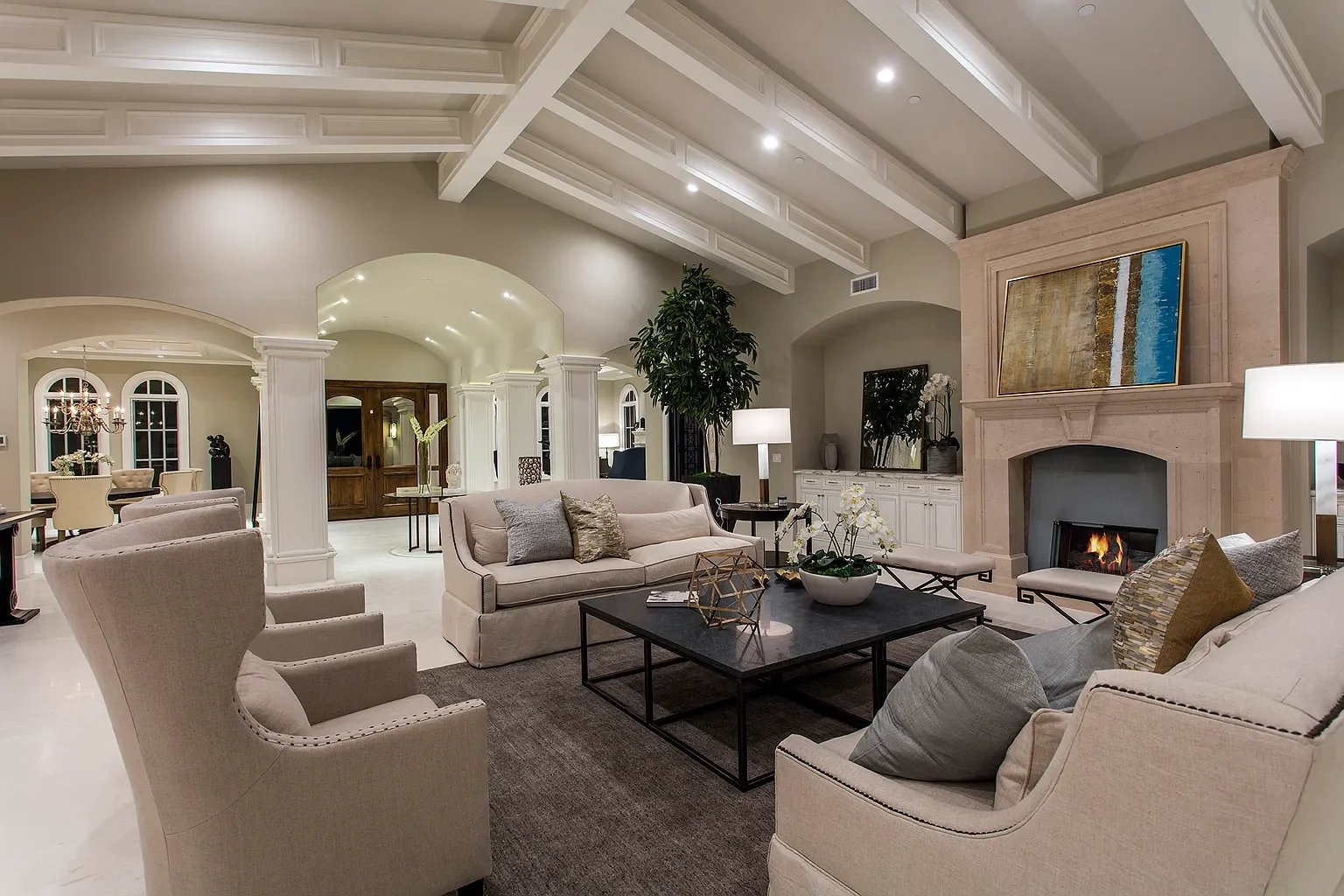 37 Shoreline Dr