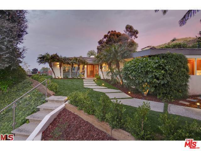 1000 Stradella Rd