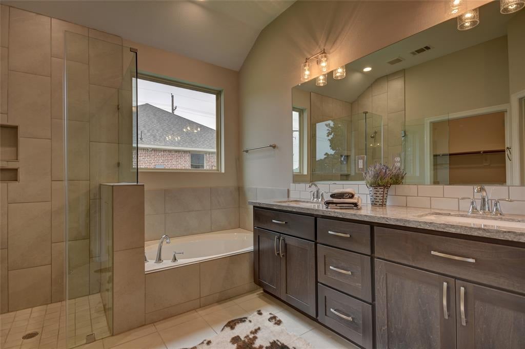 42 Briarwood Lane Bellville, Tx 77418