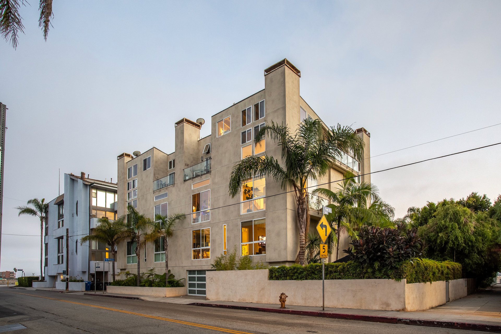 24 Yawl St, #3, Marina Peninsula