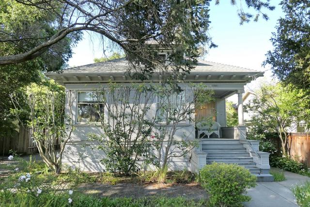 1261 Laurel St