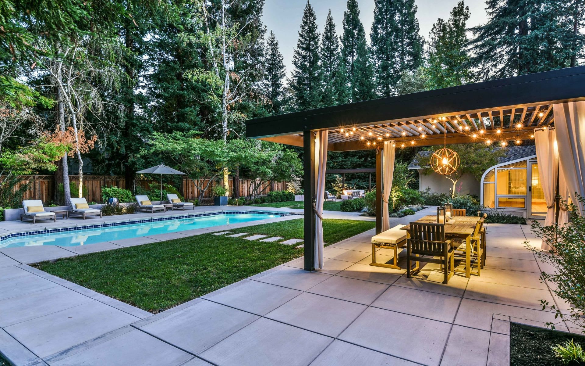 Single Level Home - Westside Alamo!