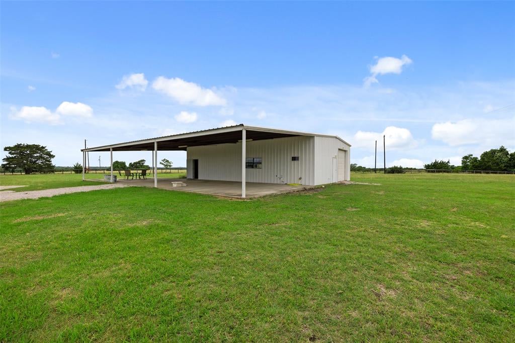 8732 Bleiblerville Rd Brenham, Tx 77833