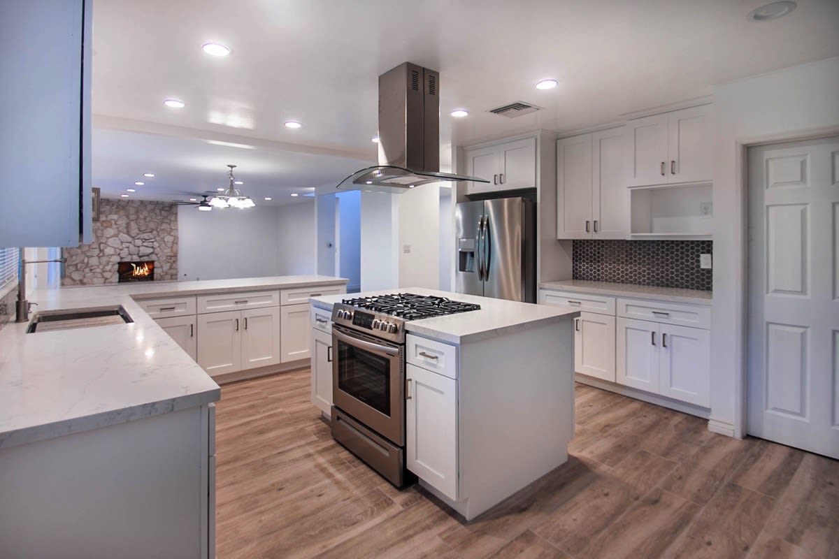 16834 Klee St Northridge, CA