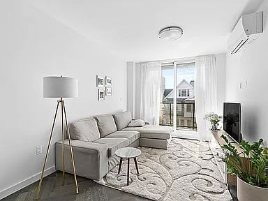 1753 East 12th St. Unit: 3-B