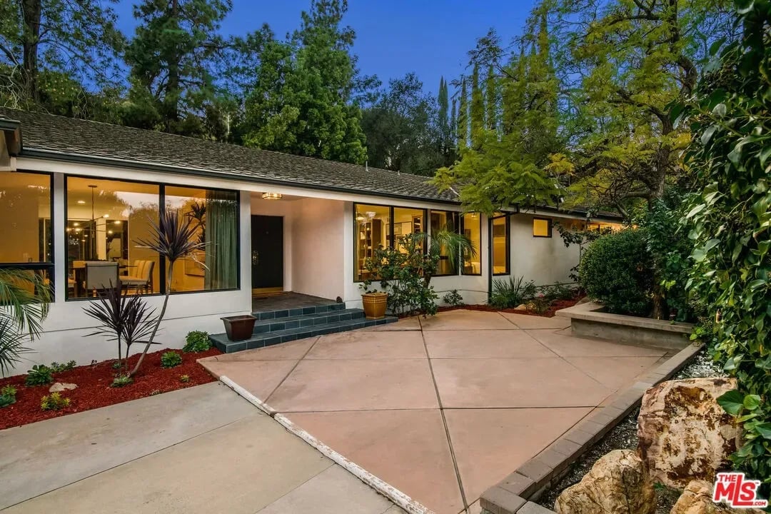 Bright Encino Mid Century