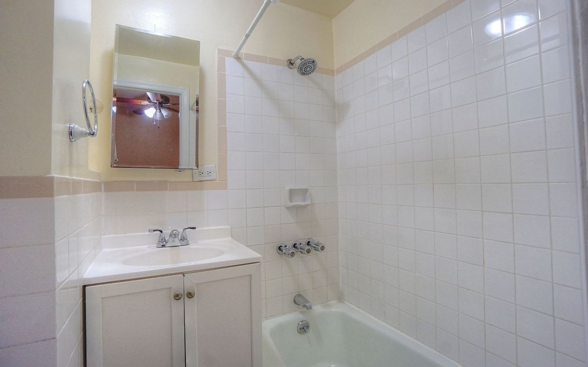 270 East 78th St, #1