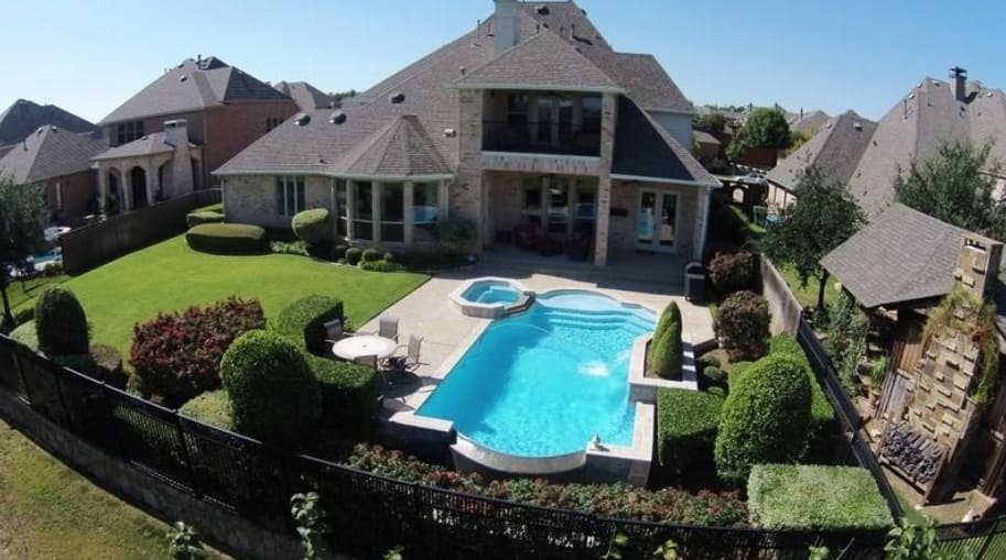 1213 Lady De Vance Ln