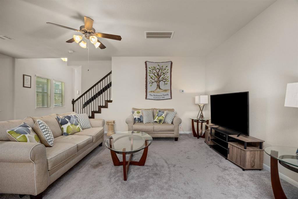8307 Hawthorn Valley Ln