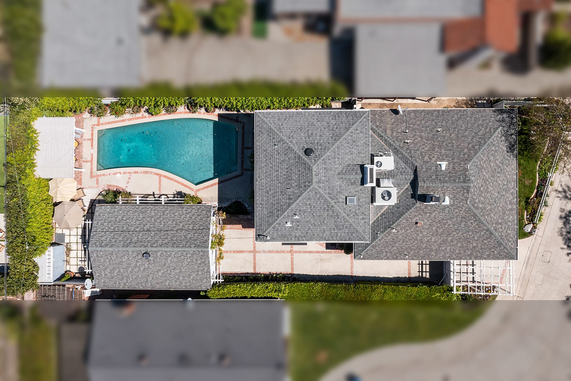 11157 Sarah St, Toluca Lake