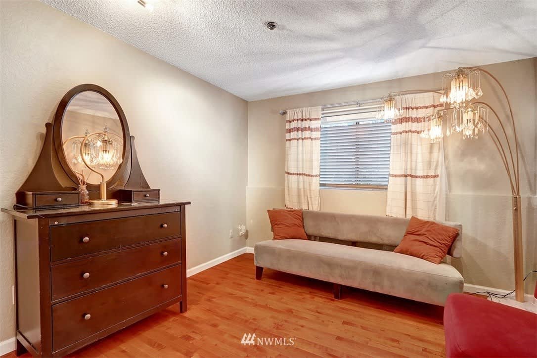18606 52nd Ave W #211