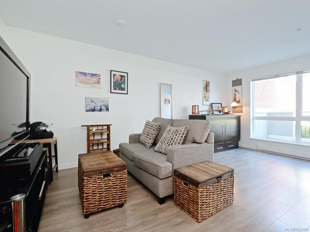 210-528 Pandora Ave