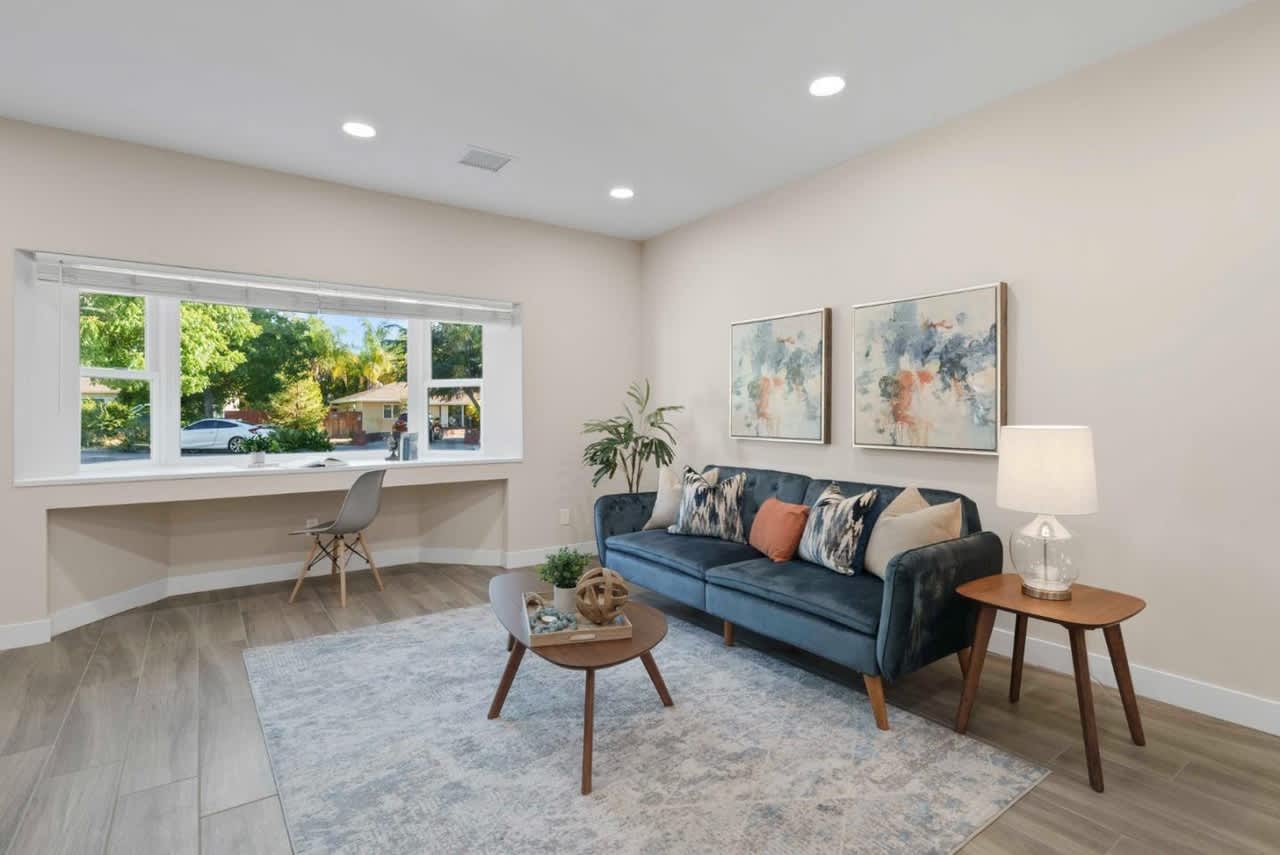 79 Catalpa Ln